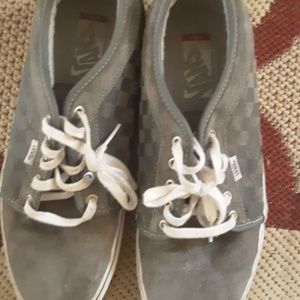 Men size 13 Van's gently used